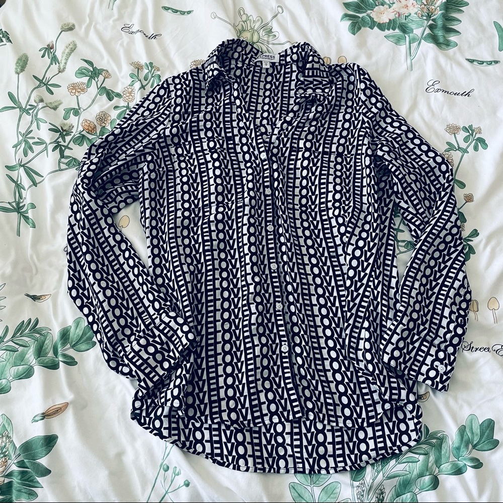 Express “Love” Portofino Shirt